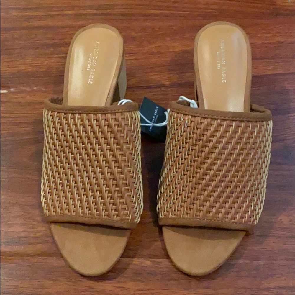 AE sandals